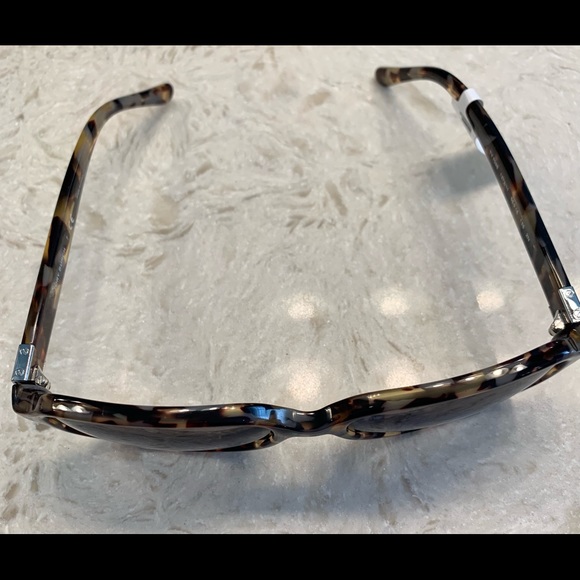 Tory Burch Sunglasses #7098. Brand New in TB case. - Picture 6 of 7